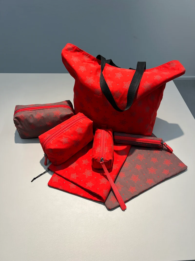 Stifteetui / Schminketui Edelweiss-Upcycling (rot)