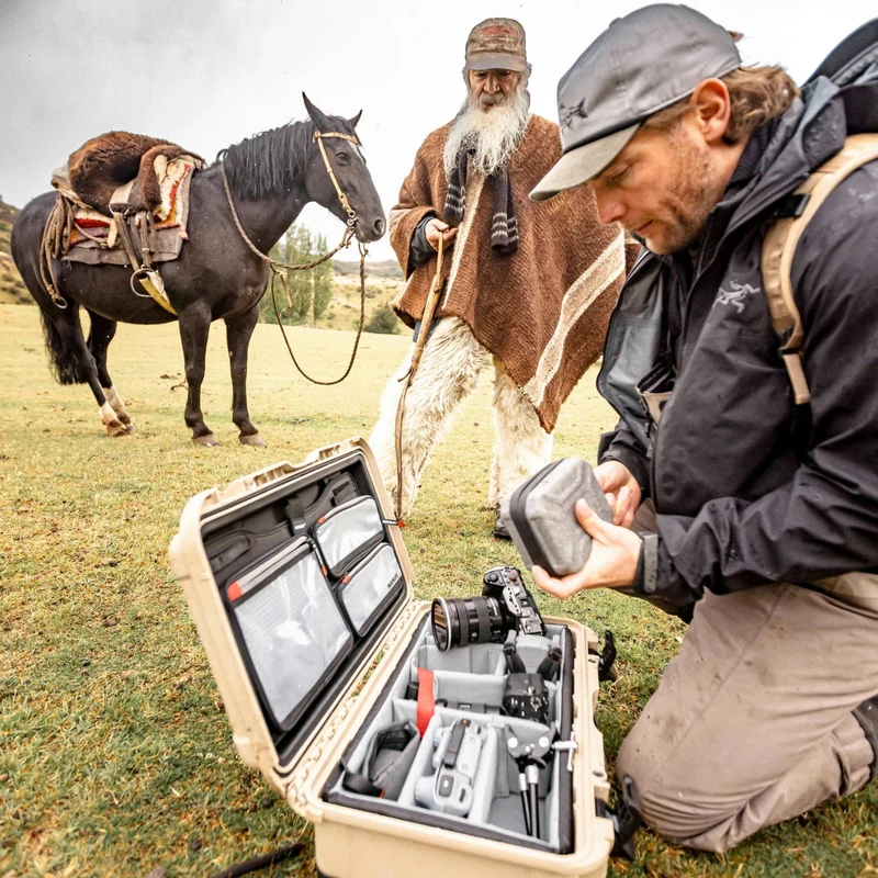 NANUK 935 Camera Case - Pro Photo Kit