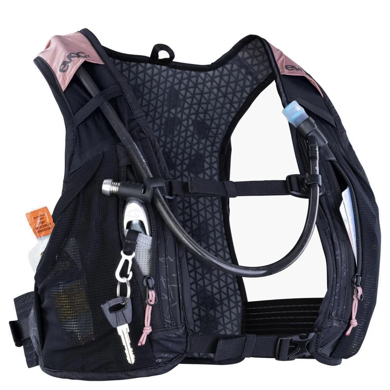 Evoc Hydro Pro 6 - Fahrradrucksack inklusive Trinksystem 38 cm (dusty pink)