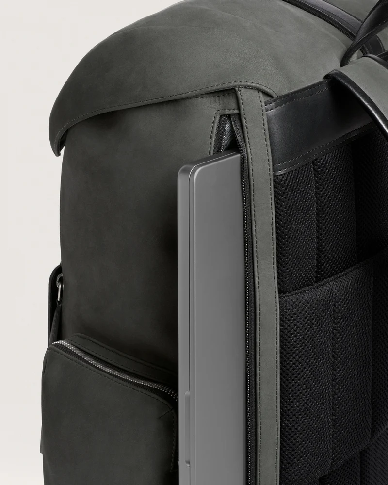 Traverse Backpack