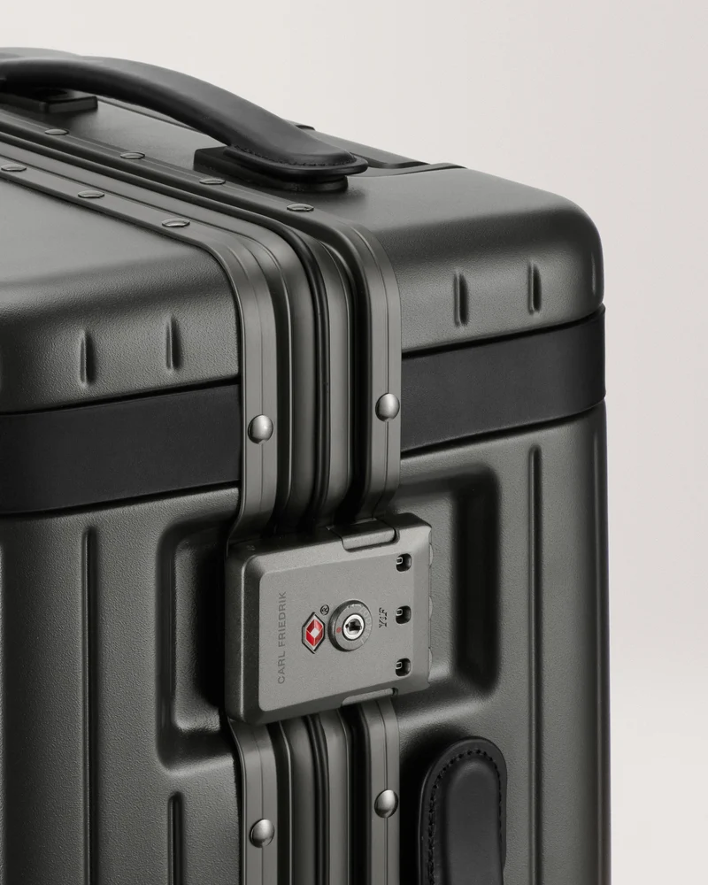 The Carry-on - Discontinued
