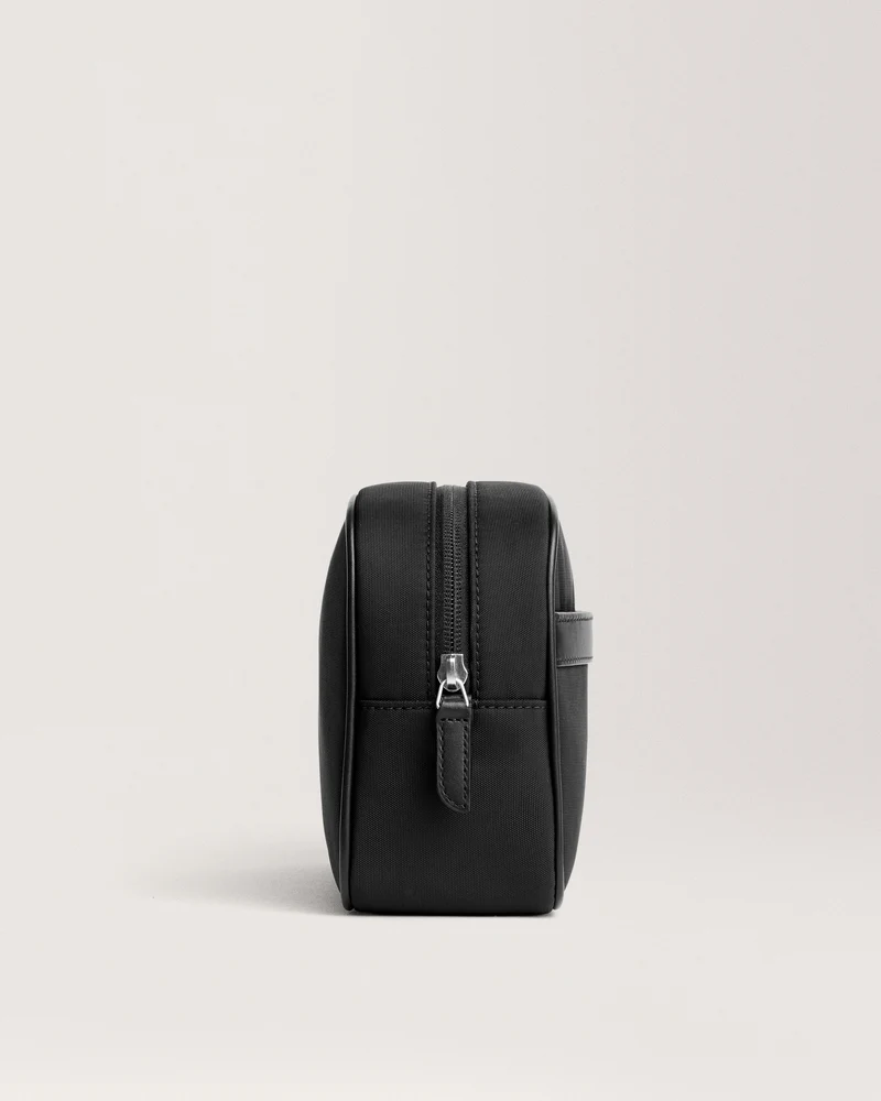 Technical Washbag