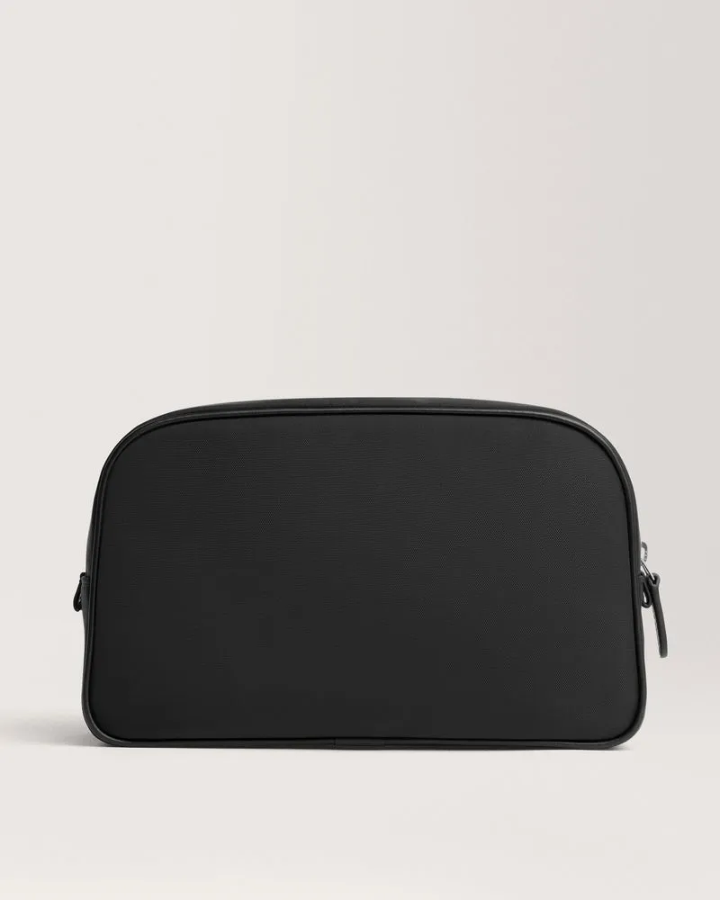 Technical Washbag