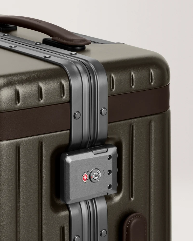 The Large Carry-on