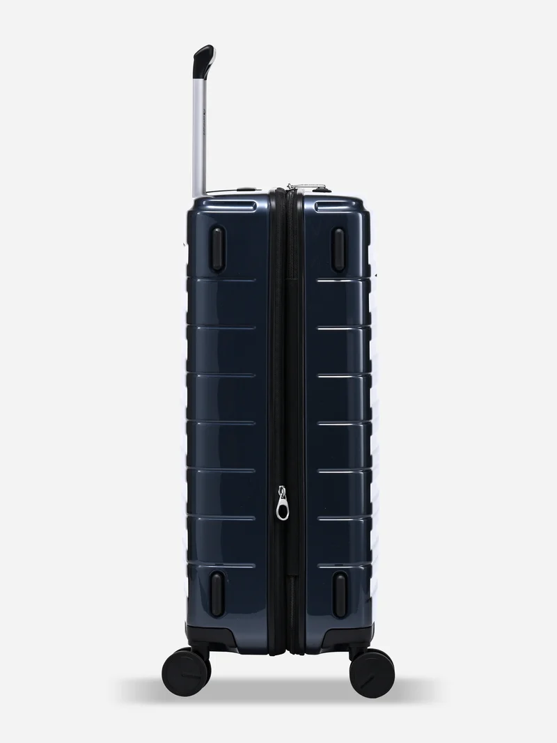 Voyager - Medium (Expandable) / Black