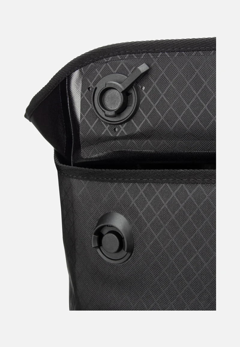Soulo Metrosphere Black Embossed - Rucksack