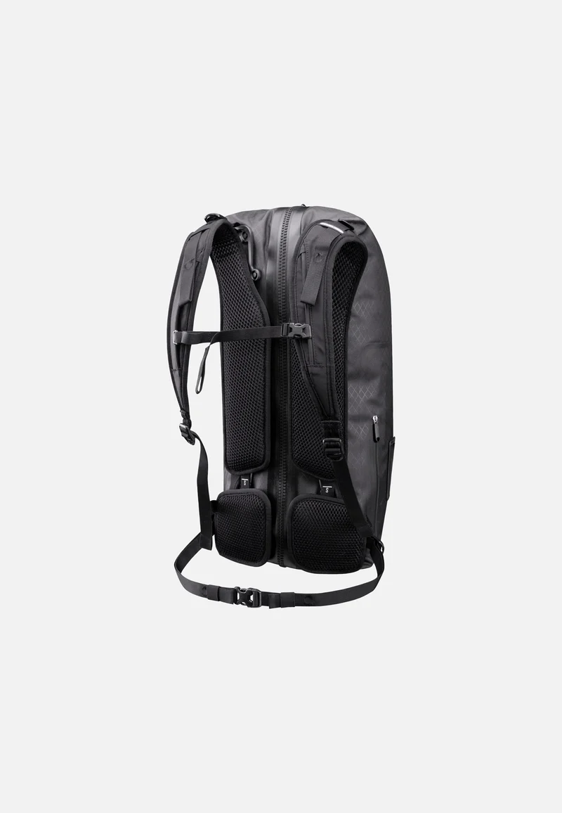 Atrack Metrosphere 34 Black Embossed - Reiserucksack