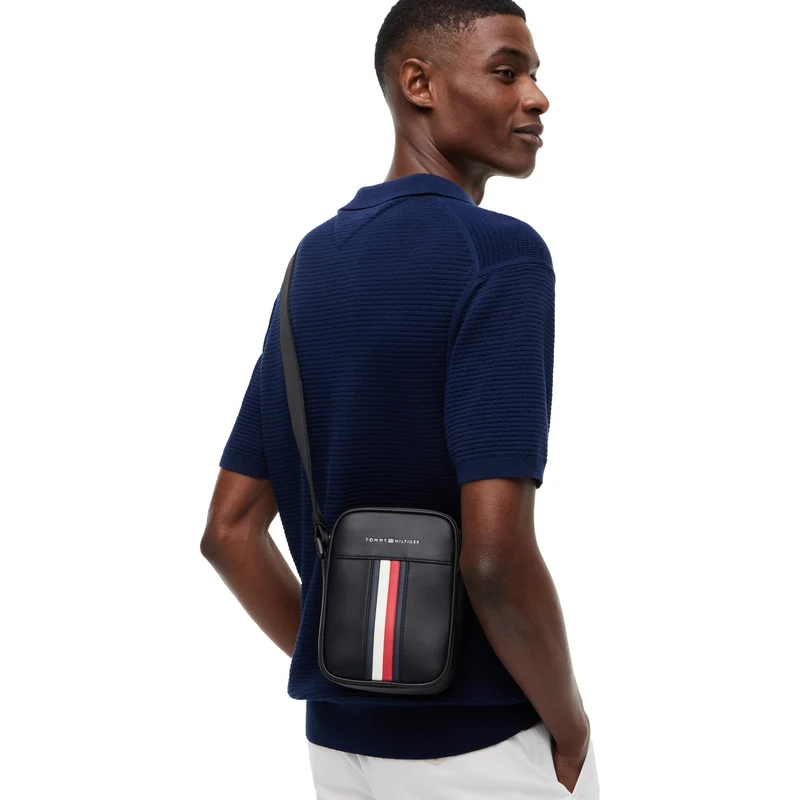 Tommy Hilfiger Metro - Umhängetasche 19.5 cm (black)