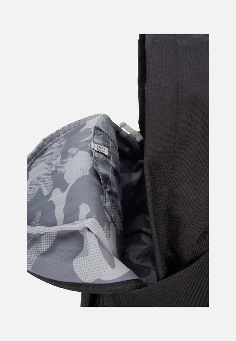 GO 15L Jet Black - Rucksack