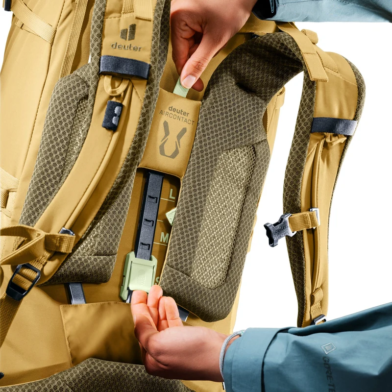 Deuter Aircontact Core 65 + 10 SL - Women's Trekkingrucksack 84 cm (savanna-nori)