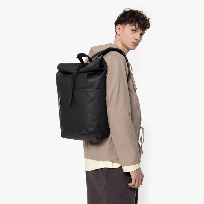 Eastpak Up Roll Tarp - Rucksack 44.5 cm (black)