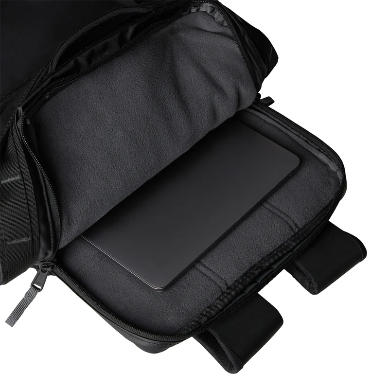 The North Face Base Camp Voyager Daypack- Rucksack 49 cm (tnf black/asphalt grey)