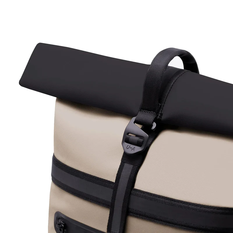 Ucon Acrobatics Niklas Aloe Rolltop - Rucksack 16'' 49 cm (sand-black)