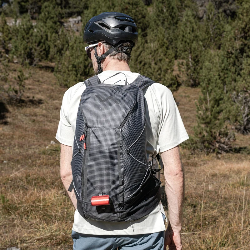 Cyclite Touring Backpack / 02 - Fahrradrucksack 51 cm (black)