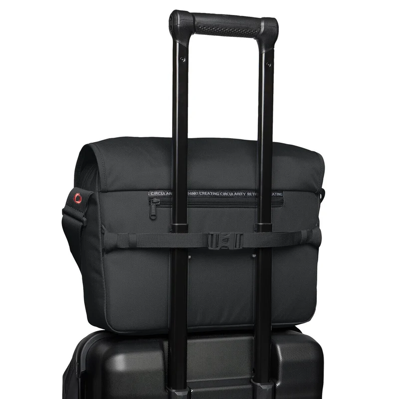 Vaude Coreway Messenger 13 - Umhängetasche 13.3" 38 cm (black)