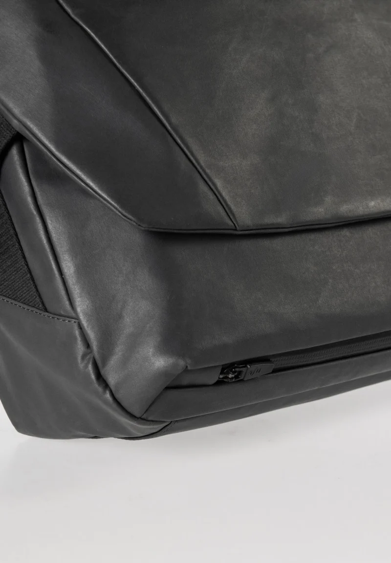 Aunts & Uncles Yamakuni RE Messenger Bag Umhängetasche - Variante: volcanic ash