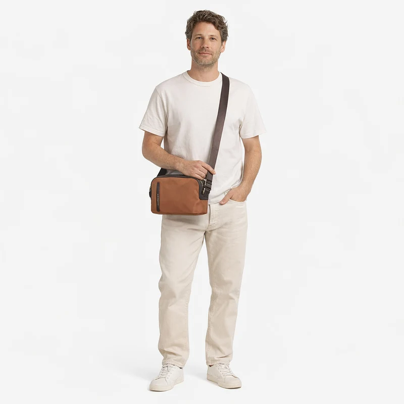 Mandarina Duck Hunter - Umhängetasche 23 cm (pecan nut)