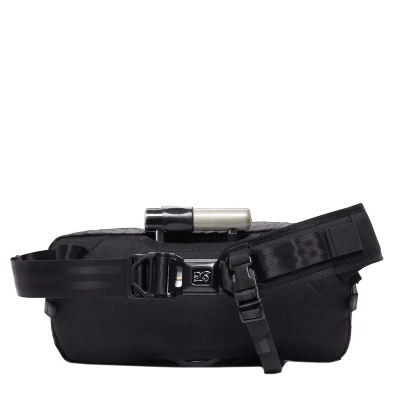 Chrome Kadet Nylon 9 - Umhängetasche 43 cm (black rxf)