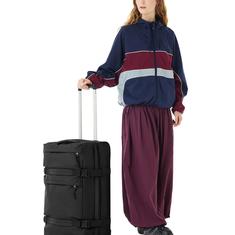 Eastpak Transit'r Plus - Rollenreisetasche M 67 cm (black)