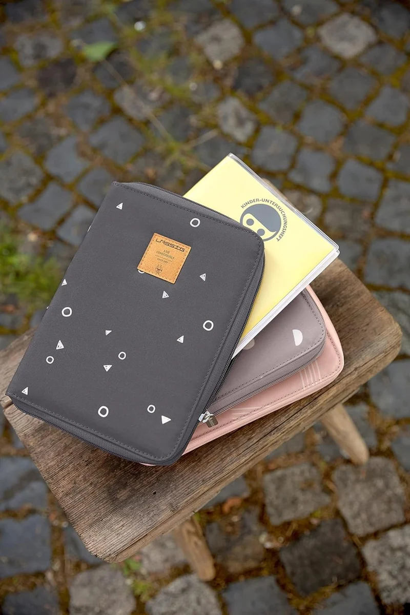 Lässig Mutterpass Hülle Mappe CAS Document Pouch Universe anthracite