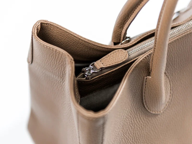 Loris No. 16 (taupe) Swiss Made