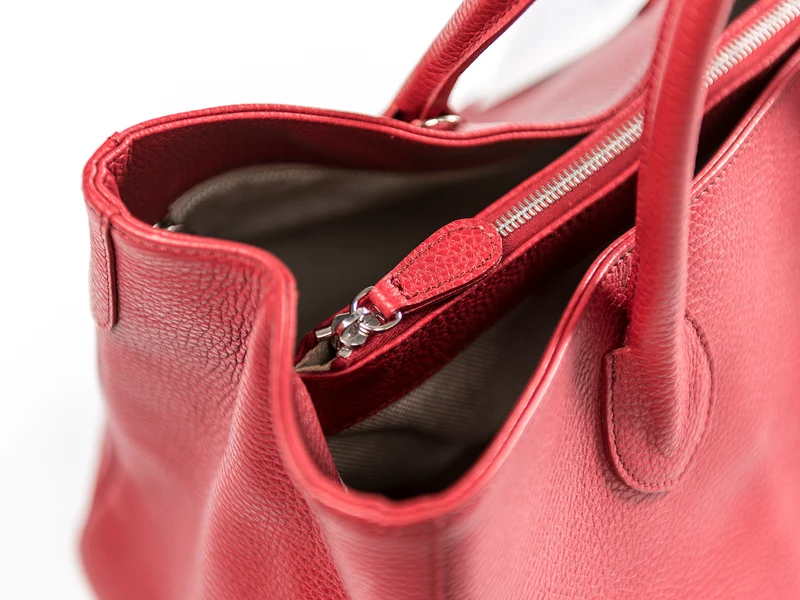 Loris No. 16 (rot) Swiss Made