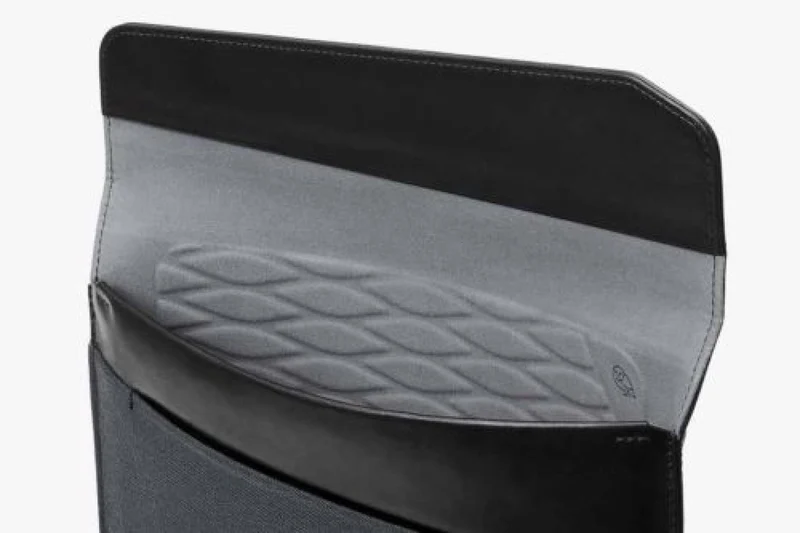 AUSLAUFMODELL Bellroy LAPTOP SLEEVE EXTRA 15 INCH (DUNKELGRAU) für Macbook Pro Retina schwarz