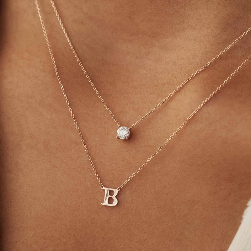 Isabel Bernard La Concorde Chloé 14 Karat | Roségold Initiale Halskette IB340062-A