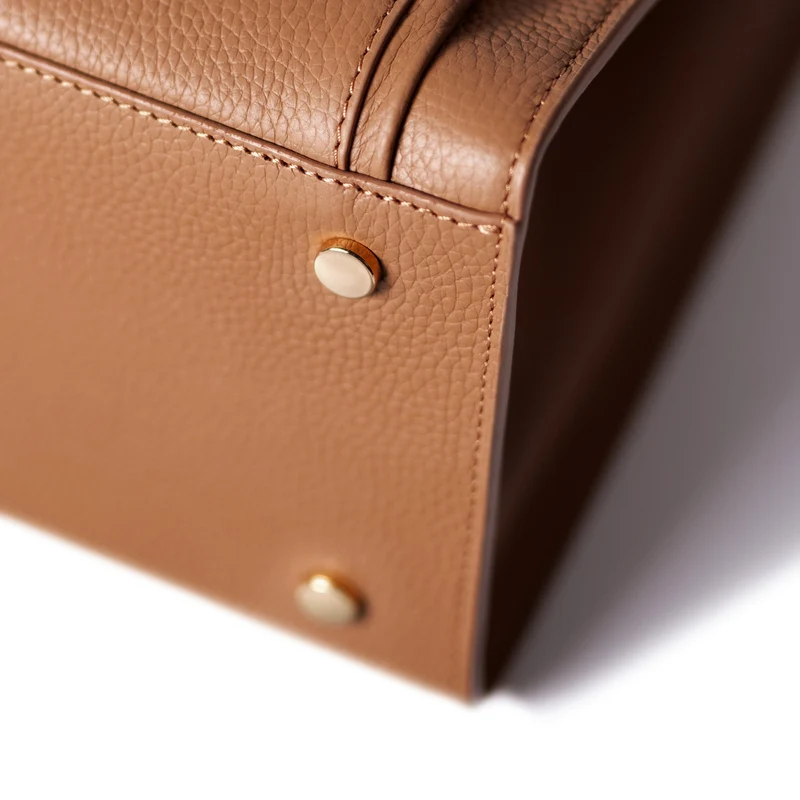 Isabel Bernard Honoré Nadine Kamel Kalbsleder Handtasche IB25053