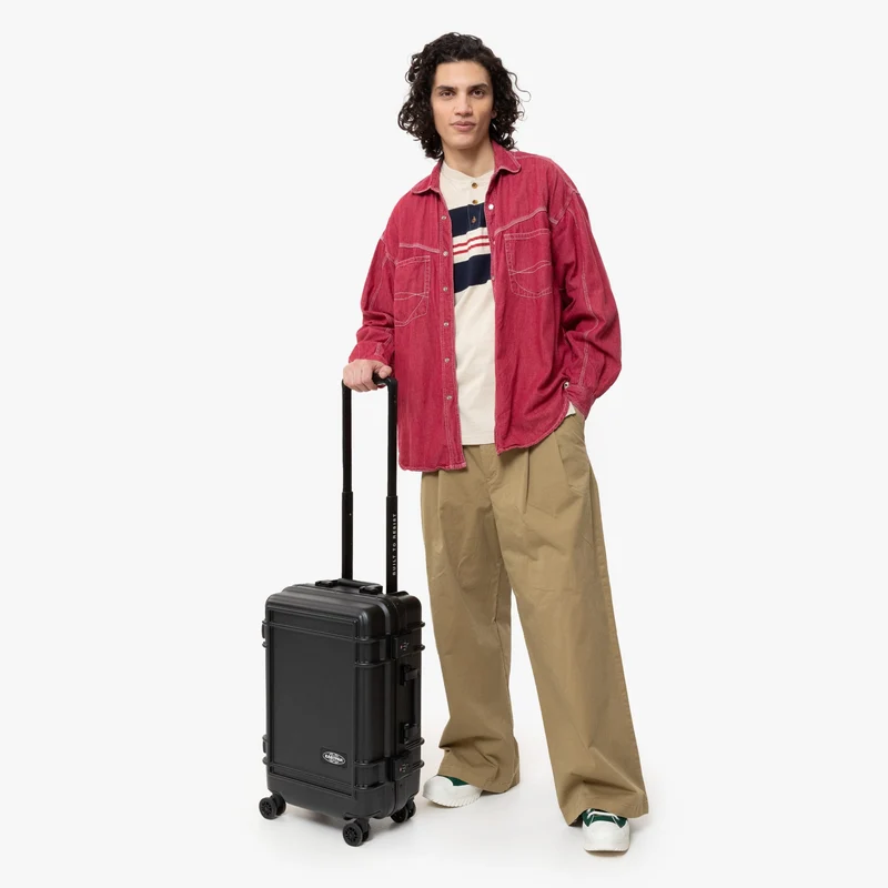 Eastpak selection Resist'r Case - 4-Rollen-Kabinentrolley S 55 cm (black)