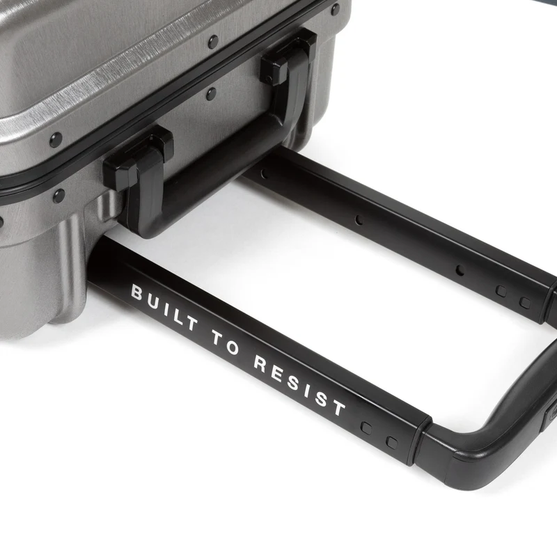 Eastpak selection Resist'r Case - 4-Rollen-Kabinentrolley S 55 cm (brushed metal)
