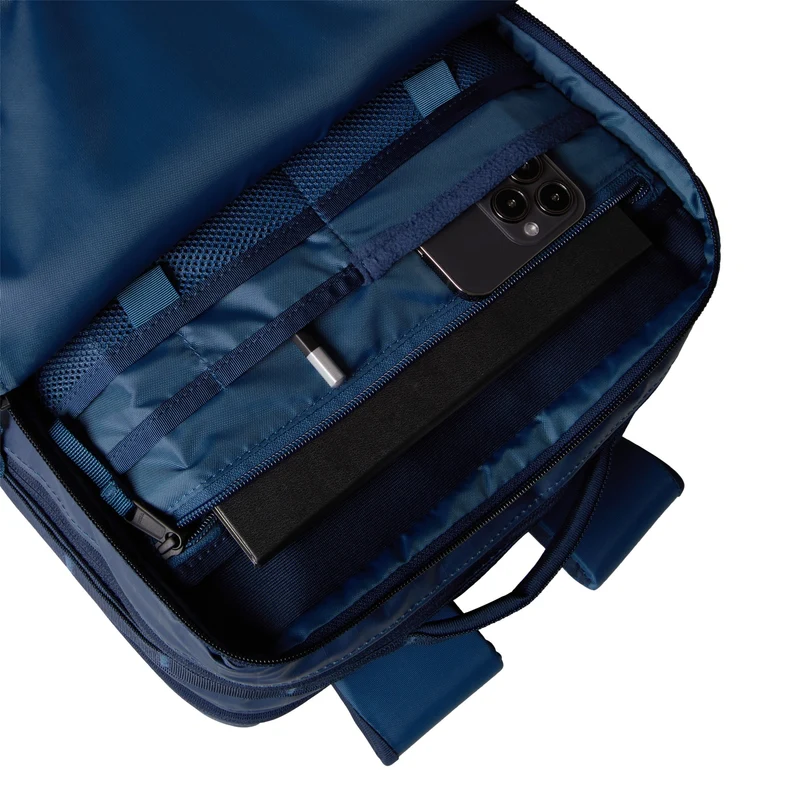 The North Face Base Camp Voyager Daypack- Rucksack 49 cm (shady blue/summit navy)