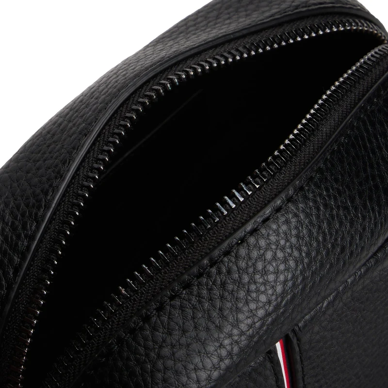 Tommy Hilfiger Central - Mini Umhängetasche 22 cm (black)