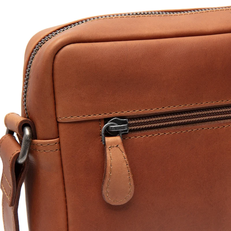 The Chesterfield Brand Westmere - Schultertasche 23 cm (cognac)