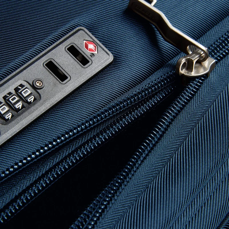 Delsey Paris Sky Max 2.0 - 4-Rollen-Trolley 68 cm (blau)