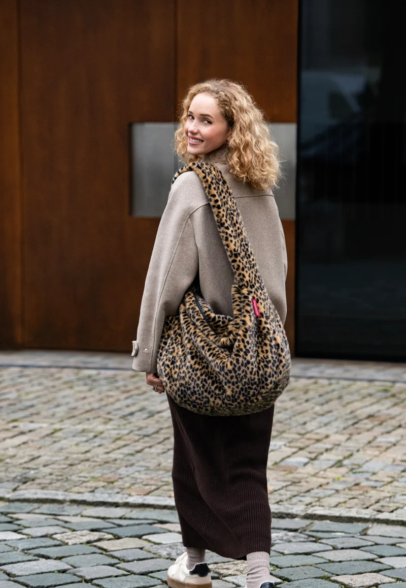 Moonbag Leo Fake Fur - Hobo Bag