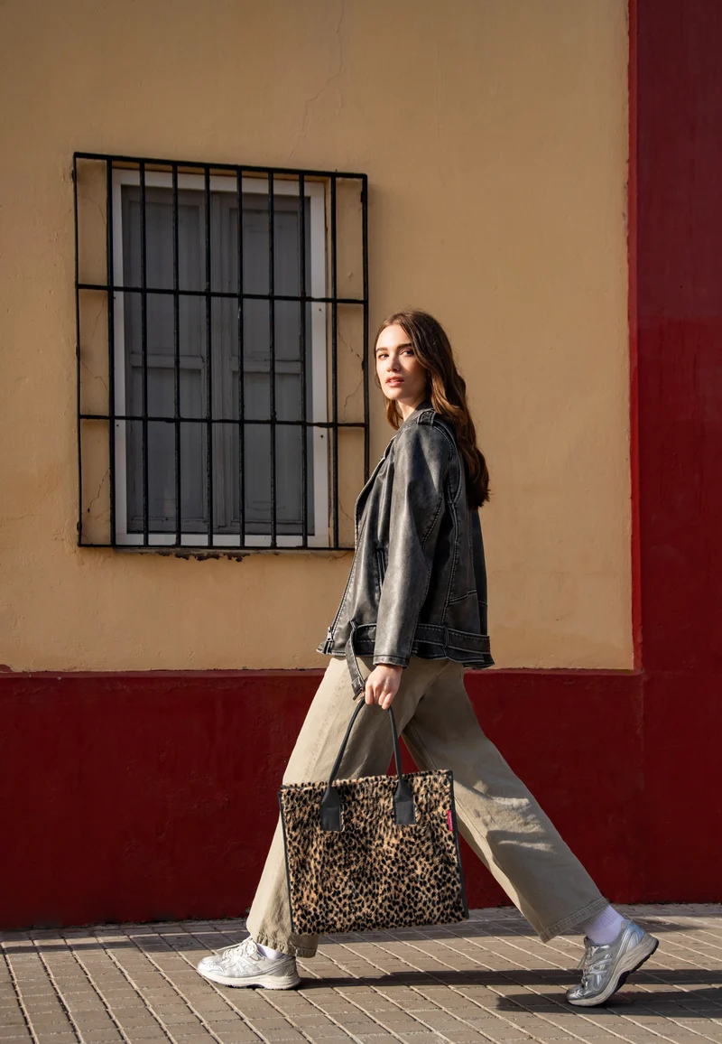 Daily Shopper Leo Fake Fur - Tote Bag