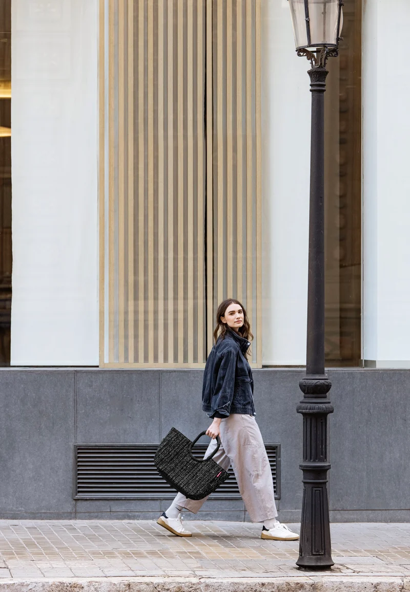 Loopshopper L Bouclé Black - Einkaufskorb