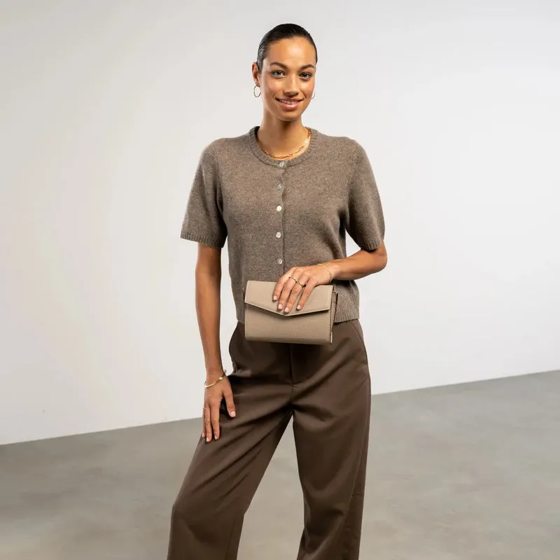 Isabel Bernard Honoré Lina Taupe Clutch Mit Abnehmbarer Schulterkette IB21135-078