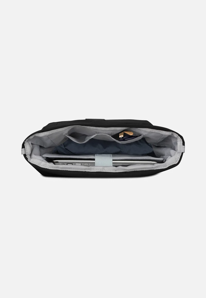 Robin Medium Schwarz - Rolltop Rucksack