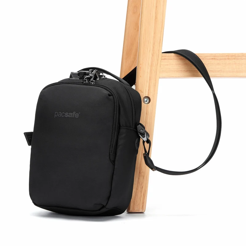 pacsafe V Companion Crossbody - Umhängetasche 23 cm (jet black)