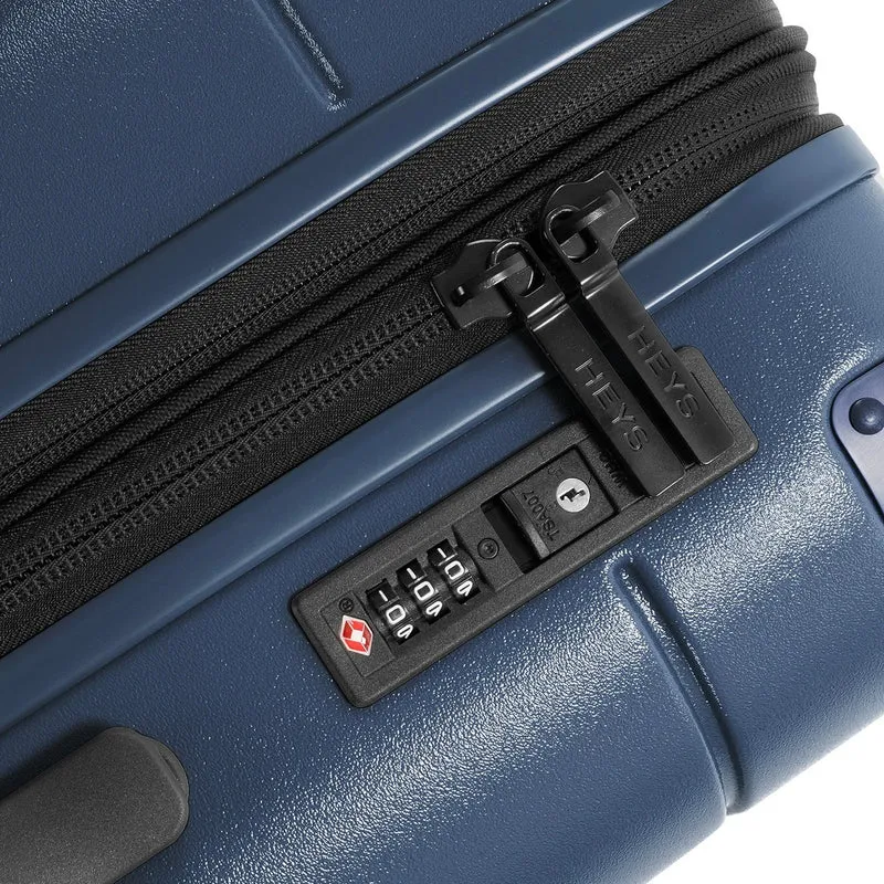 Heys Zen - 4-Rollen-Trolley M 66 cm erw. (navy)