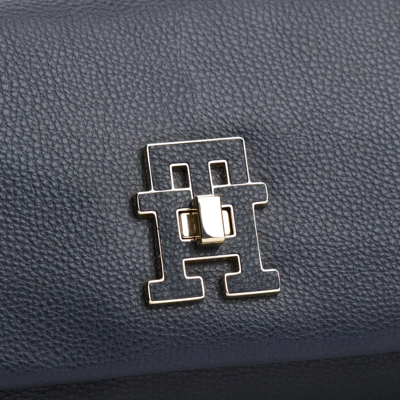 Tommy Hilfiger Modern Mini Crossover - Umhängetasche 21 cm (space blue)