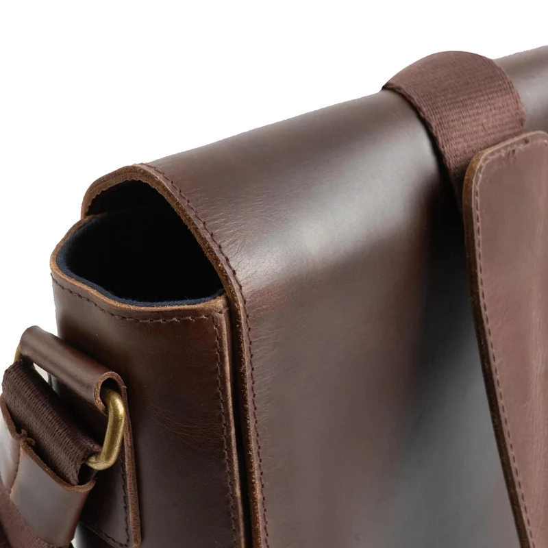 Buckle & Seam Times - Messenger Bag 15.7" 36 cm (braun)