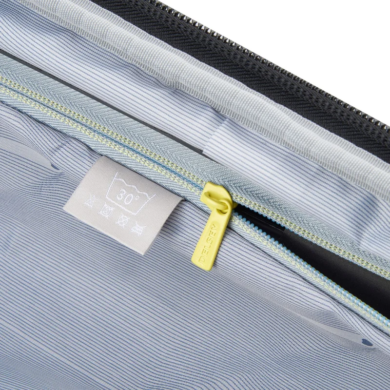 Delsey Paris Shadow 5.0 - 4-Rollen-Kabinentrolley USB 55 cm (intensives rot)