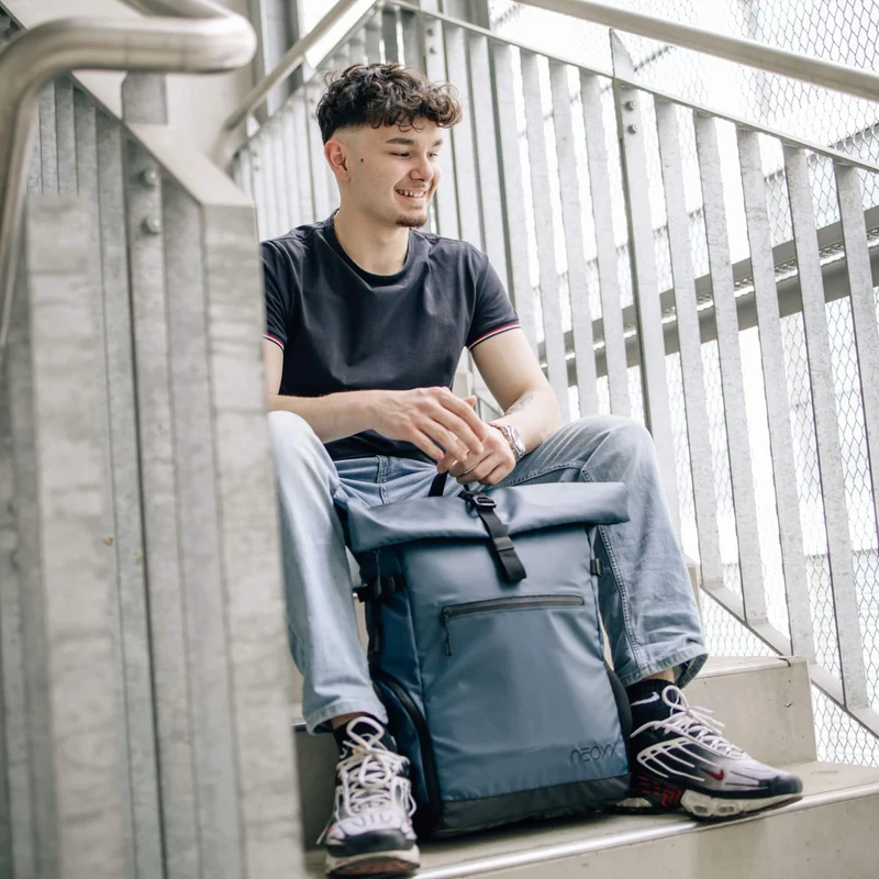 Neoxx VIBE Roll Top - Rucksack 15" 45 cm USB (nite)