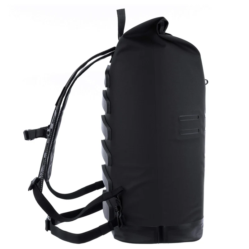 Ortlieb Commuter-Daypack 27 - Rucksack 15.4" 50 cm (black)