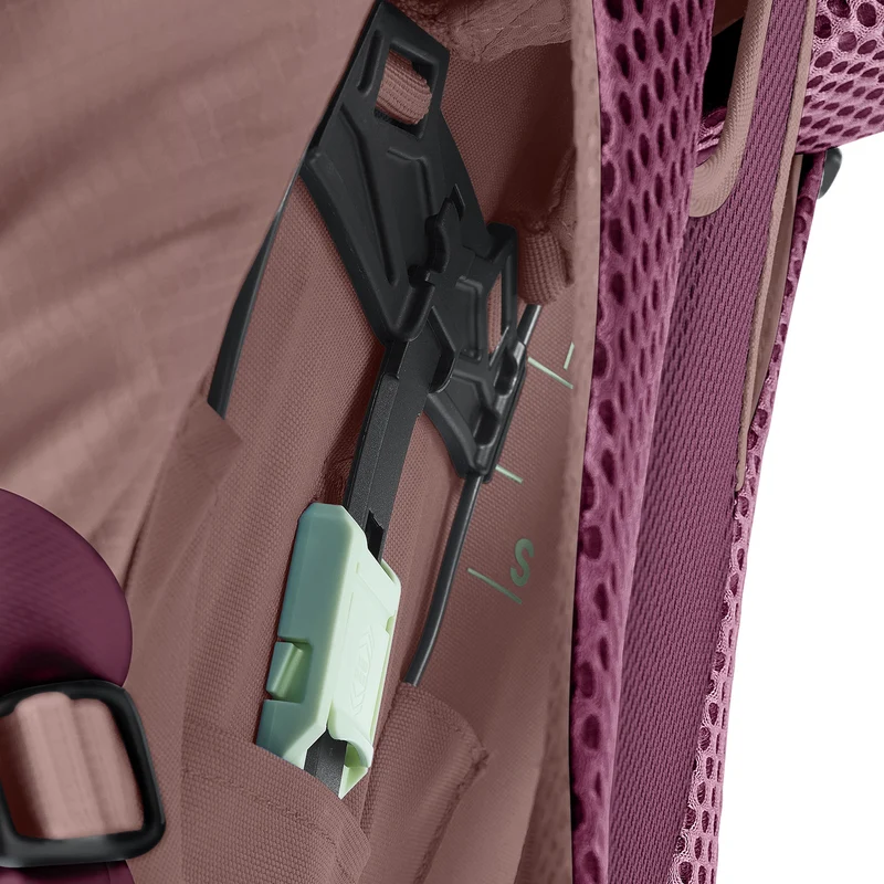 Deuter Futura Pro 30 SL - Wanderrucksack 61 cm (cassis-ashrose)