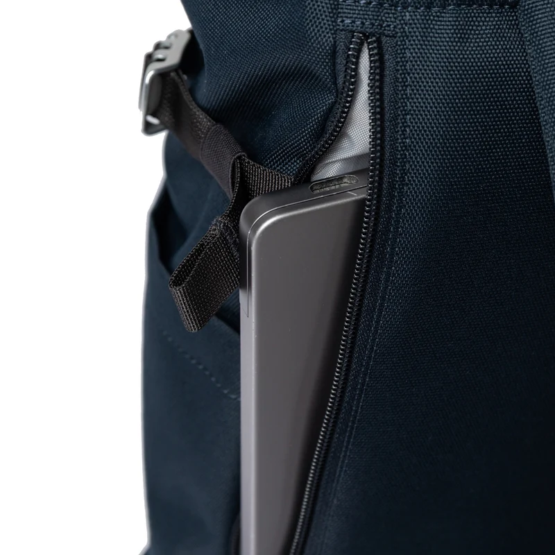Sandqvist Icon Rolltop - Rucksack M 14" 60 cm (navy with black leather)