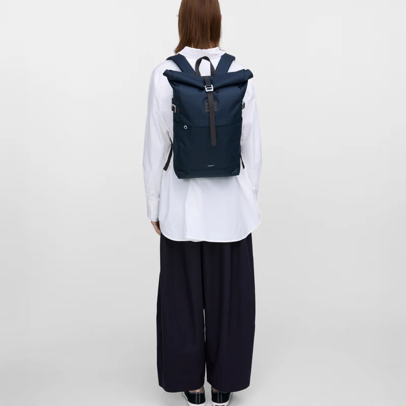 Sandqvist Icon Rolltop - Rucksack M 14" 60 cm (navy with black leather)